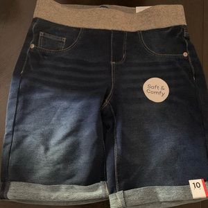 NWT Arizona Girls denim shorts Size 10